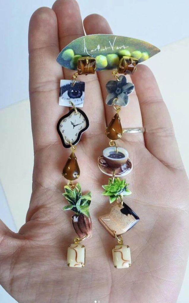 The Healing Power of Humor - Fashion Trends of Jewelry in Spring and Summer 2025 The Healing Power of Humor - Fashion Trends of Jewelry in Spring and Summer 2025