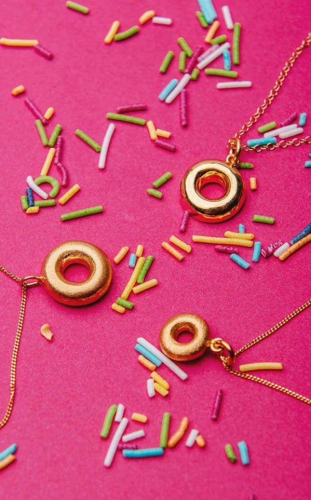 The Healing Power of Humor - Fashion Trends of Jewelry in Spring and Summer 2025 The Healing Power of Humor - Fashion Trends of Jewelry in Spring and Summer 2025