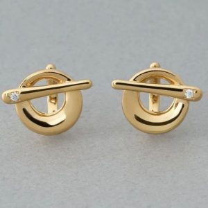 Fashionable silver jewelry design Fashionable silver jewelry design