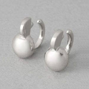 Fashionable silver jewelry design Fashionable silver jewelry design