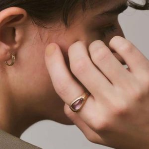Fashionable silver jewelry design Fashionable silver jewelry design