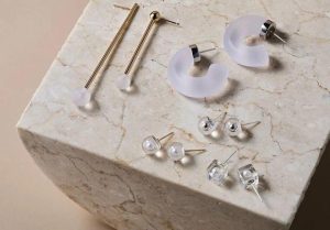 Fashionable silver jewelry design Fashionable silver jewelry design